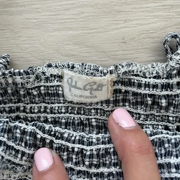 Brandy Melville Black and White Tank Top - Picture 3 of 4